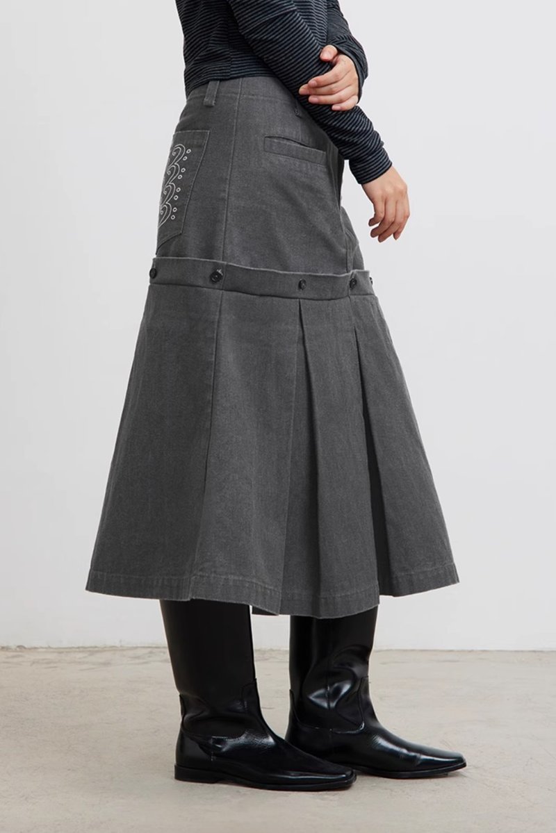 Pleats Skirts fake two-layer double-sided pleated skirt - กระโปรง - วัสดุอื่นๆ สีเทา