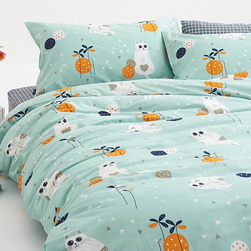 Huatian 喵 pillowcase + quilt cover two sets of single double original hand-painted cat 40 cotton bed package optional - เครื่องนอน - ผ้าฝ้าย/ผ้าลินิน สีเขียว