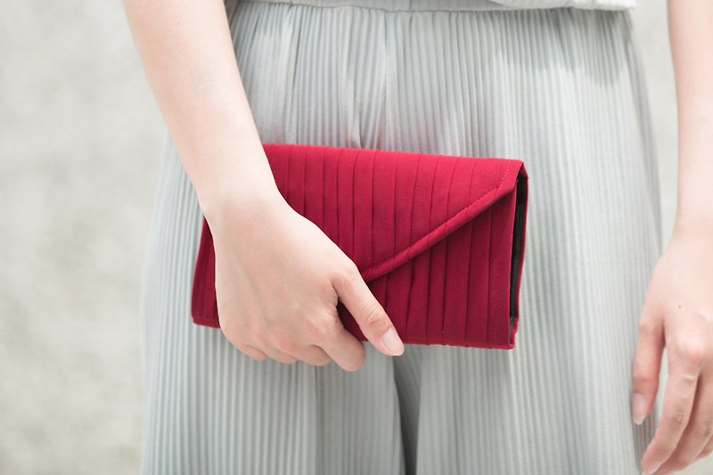 ヴィングト6個の赤い財布バッグ（ショルダーバッグ、クラッチバッグ、クロスボディバッグ、ウォレットとして使用できます） - クラッチバッグ - ポリエステル レッド
