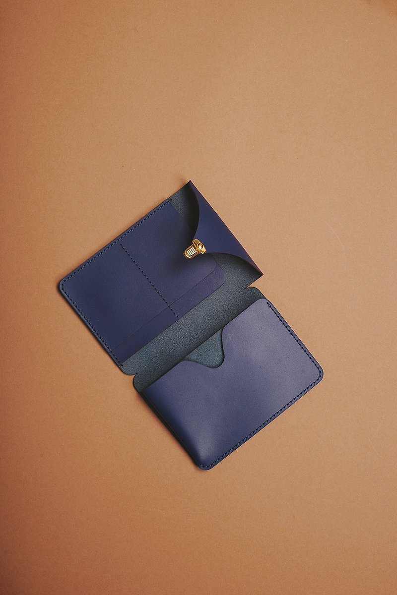 Vegetable tanned passport case fate navy blue passport case - Leather Goods - Genuine Leather Blue