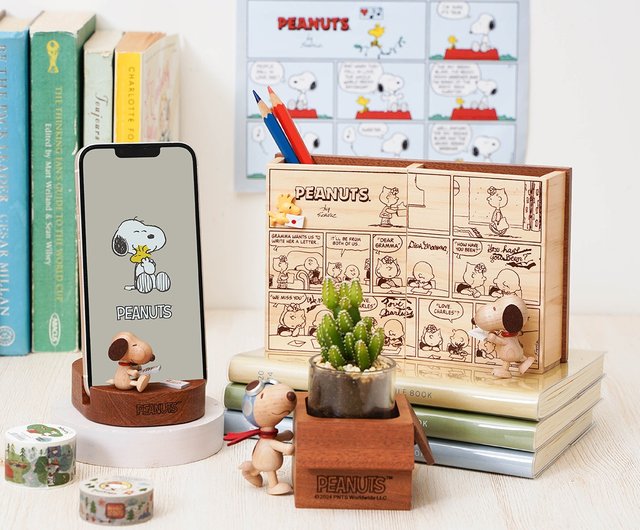 台湾Wooderful lifeピーナッツ スヌーピ 木製 漫画の鉛筆立て ピーナッツ・スヌーピー】スヌーピーの木製ペン立て・携帯電話