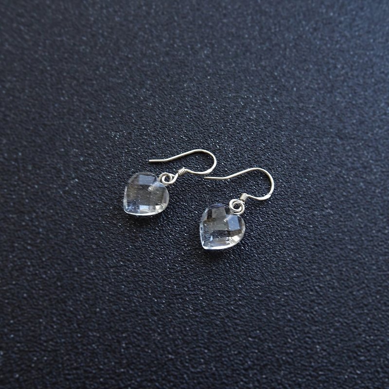 Faceted Heart Clear Quartz Crystal Sterling Silver Earrings (10x10) - ต่างหู - คริสตัล ขาว