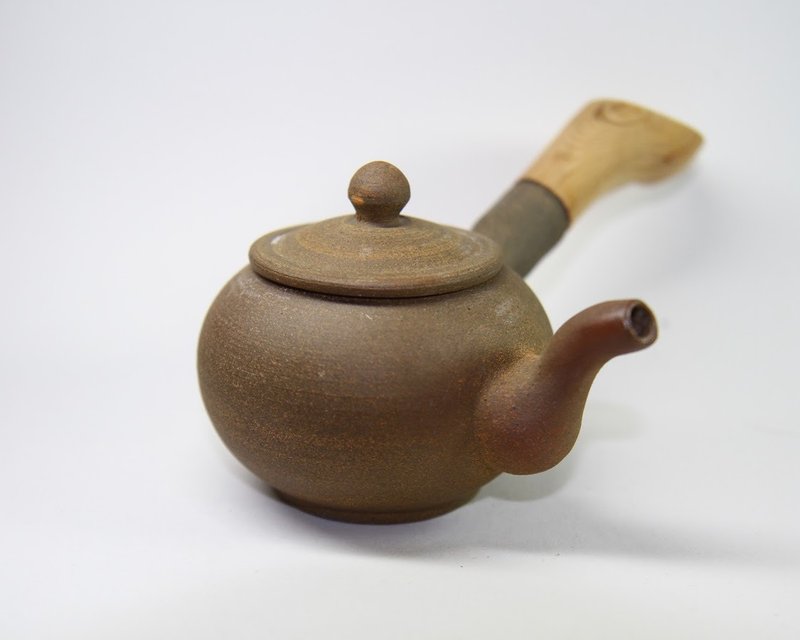 藏菁ㅣ電燒 木製把手 手作壺 - 茶壺/茶杯/茶具 - 陶 