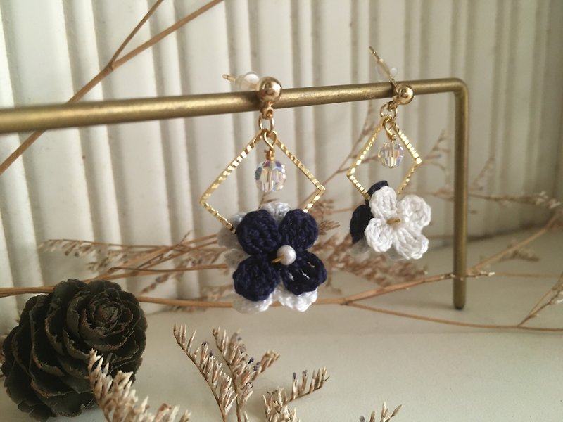 Angelica Sheep--Crystal Frame Flower Lace Woven Flower Ear Pin Earrings/Clips Available - ต่างหู - งานปัก สีน้ำเงิน