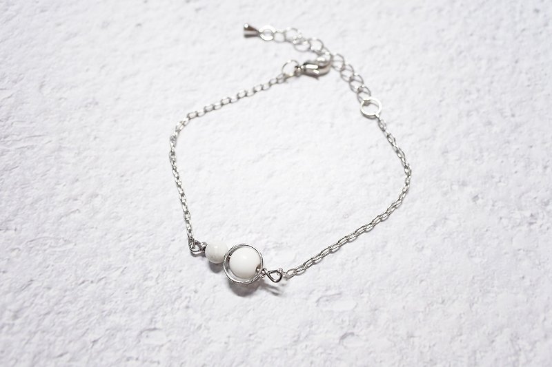 Pinkoi exclusively sells [Little Snowball] natural stone bracelet - Bracelets - Stainless Steel White