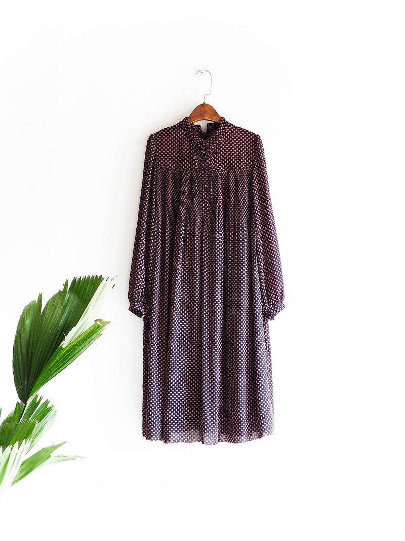 River Hill - Strawberry Dream Paris night party-piece antique silk dress overalls oversize vintage dress - ชุดเดรส - ผ้าไหม สีดำ