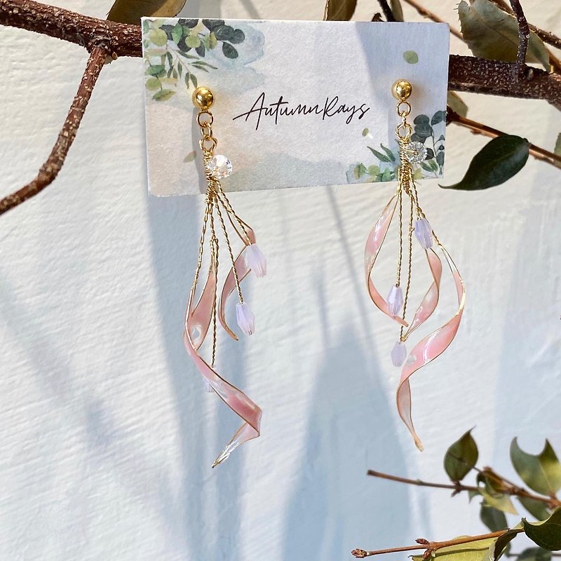 Elegant • Pink-Handmade resin earrings wedding - Earrings & Clip-ons - Resin Pink