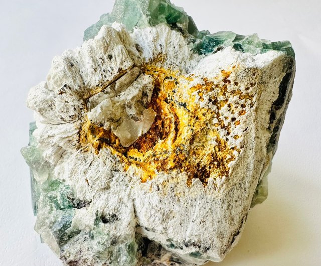 内モンゴルシルク石ライトグリーン12•天才石•知恵•クリスタル