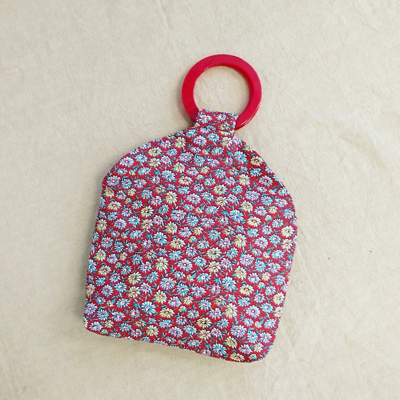 Retro classic 70s style red floral handbag / purse / bag with handle / Bag - กระเป๋าถือ - ผ้าฝ้าย/ผ้าลินิน สีแดง