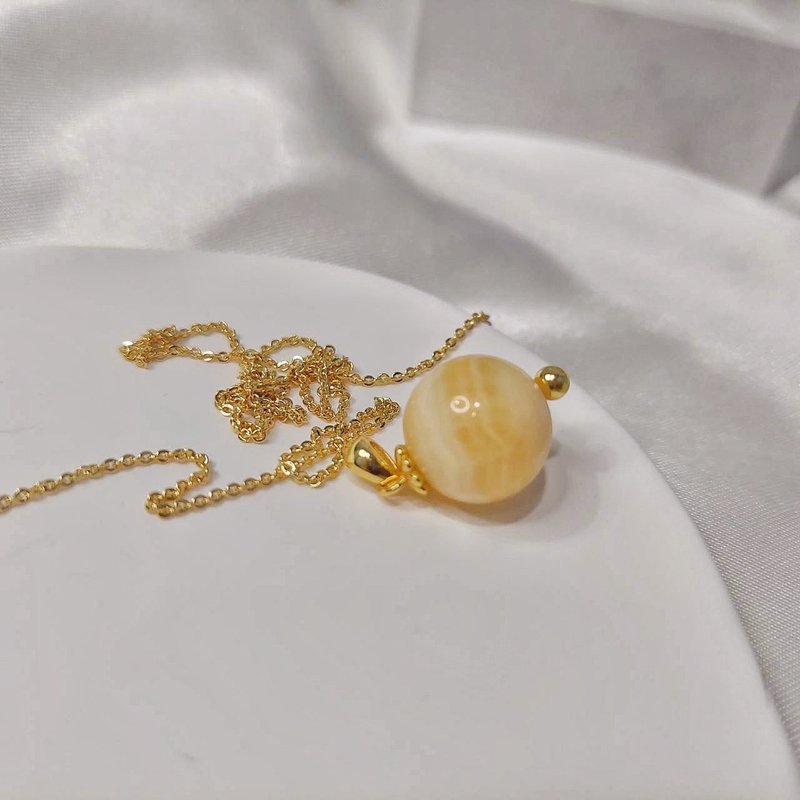 Natural Yellow Calcite Necklace - สร้อยคอ - เครื่องเพชรพลอย สีทอง