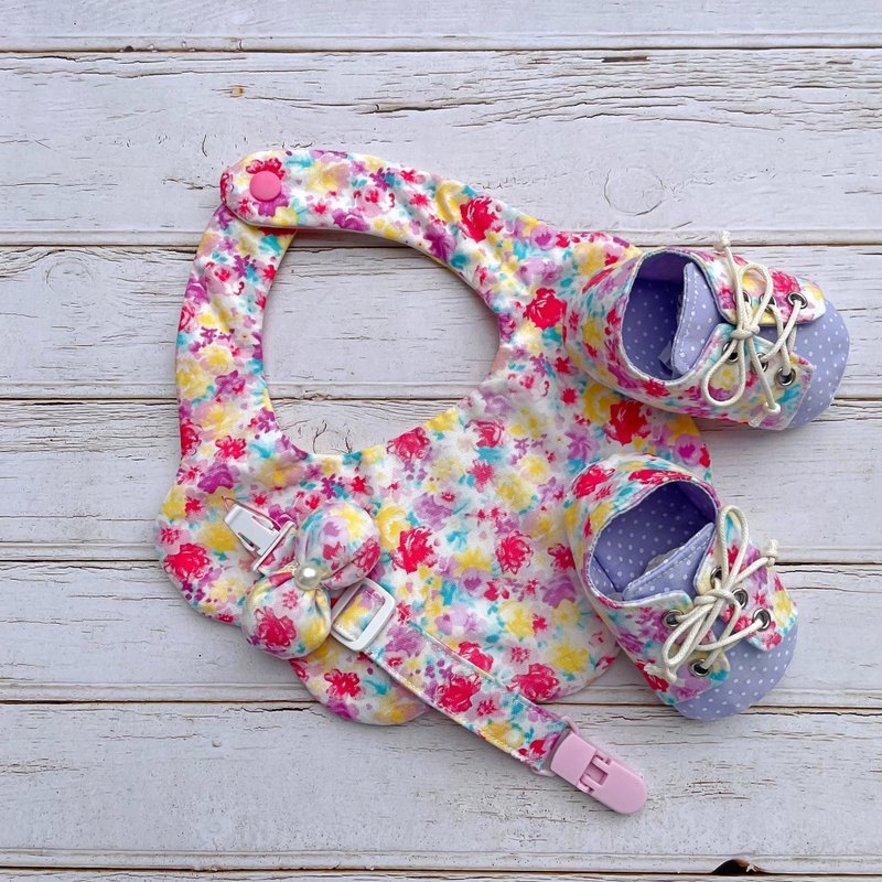 [I want a romantic 3-piece first-month gift set] Baby Shoe Flower Pocket Vanilla Pacifier Chain Korean Fabric - Baby Gift Sets - Cotton & Hemp 