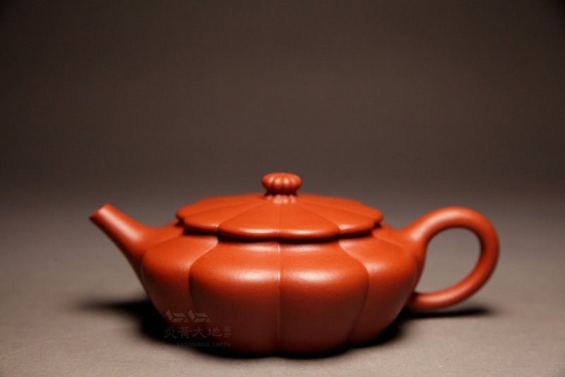 [Bian Chen] Ribbed Ware Zhaozhuang Zhuni Dahongpao Fat Boss Longshantang 180CC - Teapots & Teacups - Pottery Red