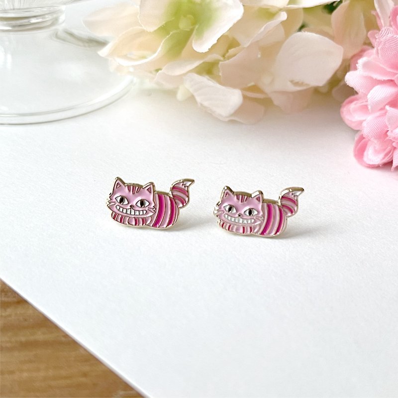 Meow Catty in Wonderland Cheshire Cat earrings - Earrings & Clip-ons - Enamel Pink