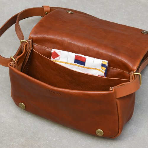 バッグ ARCHI Leather Body Bag ARCHI / LEATHER BODY BAG-ARCHIの通販EQUAL