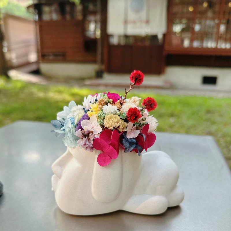 彩虹摩艾 乾燥花束 情人節禮物 情人節花束 告白花束 花束 情人節 - 擺飾/家飾品 - 植物．花 多色