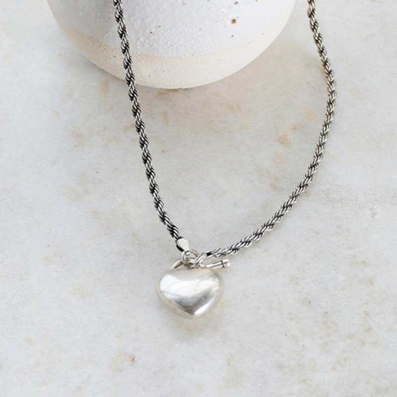 孤獨之心俱樂部復古單顆愛心麻花項鏈 - 項鍊 - 銅/黃銅 銀色