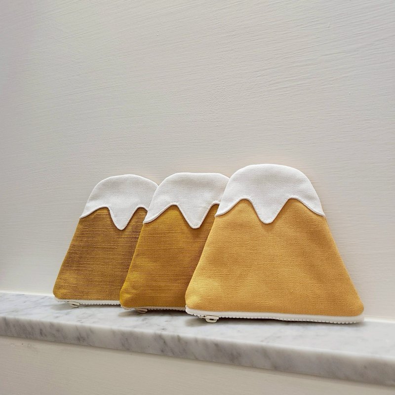黃色系富士山零錢包 - 零錢包/小錢包 - 棉．麻 