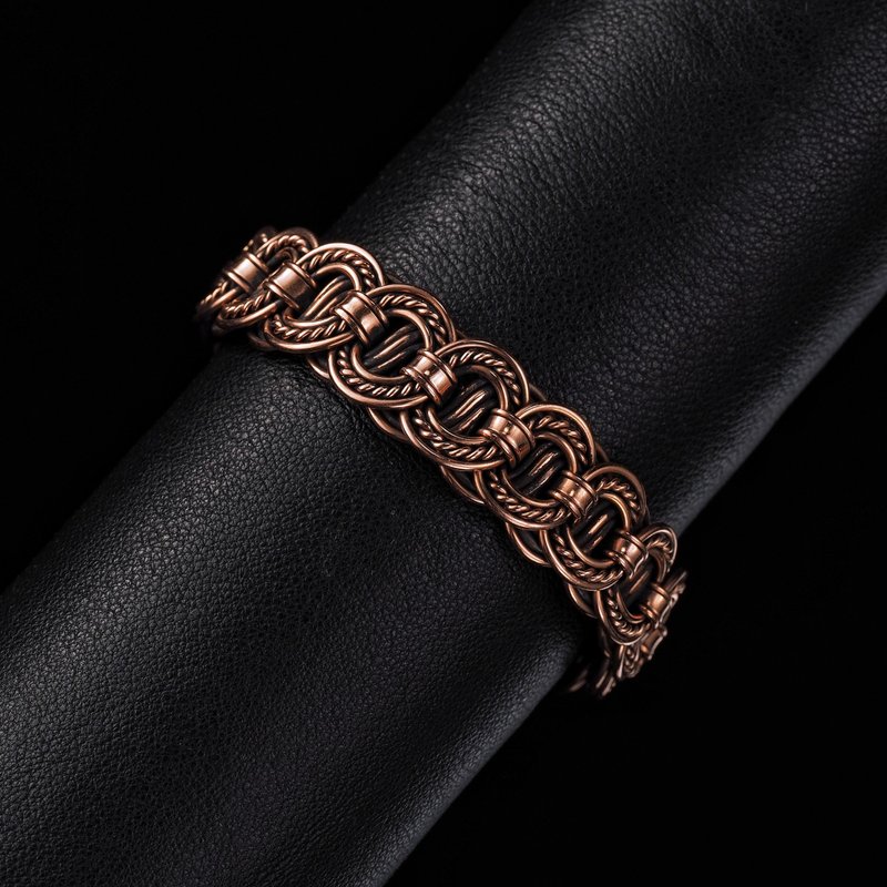Handmade copper bracelet Unique wire wrapped metal bangle Antique style jewelry - 手鍊/手環 - 銅/黃銅 金色