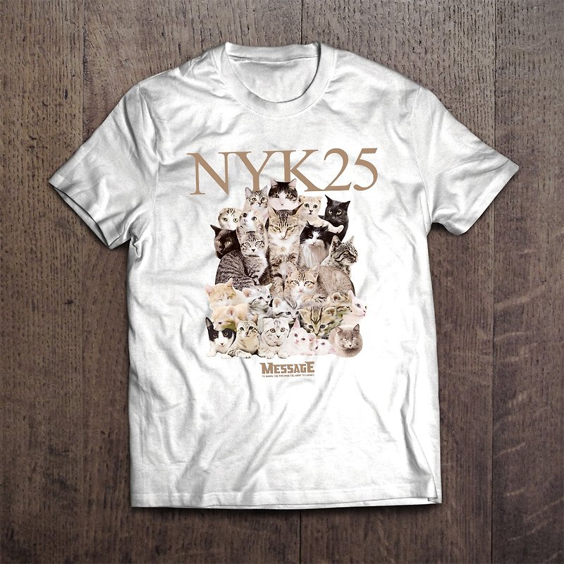 Cat Idol T-shirt NYK25 - เสื้อยืดผู้หญิง - ผ้าฝ้าย/ผ้าลินิน ขาว
