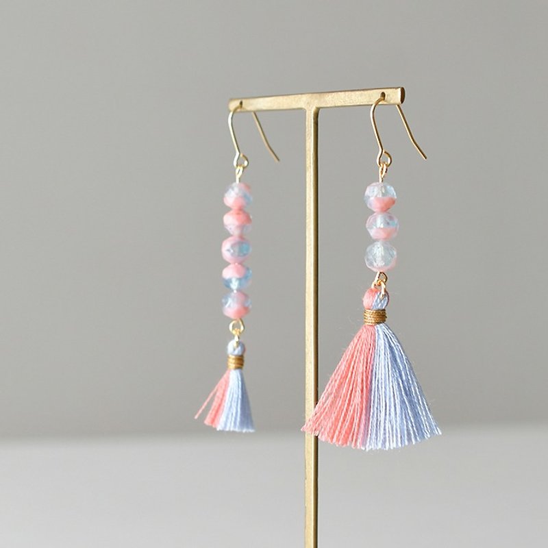 Tassel earrings water drop /pink - Earrings & Clip-ons - Acrylic Pink