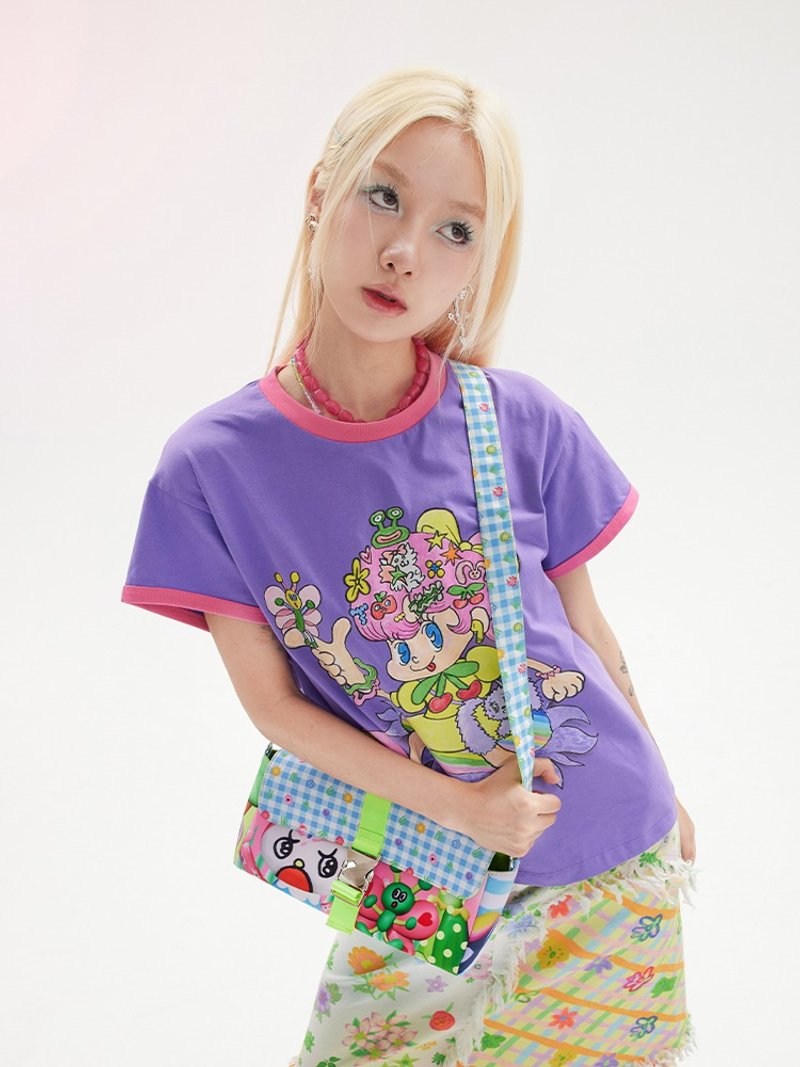 Manga Girl Print Purple Round Neck Cropped T-Shirt - เสื้อผู้หญิง - วัสดุอื่นๆ สีม่วง