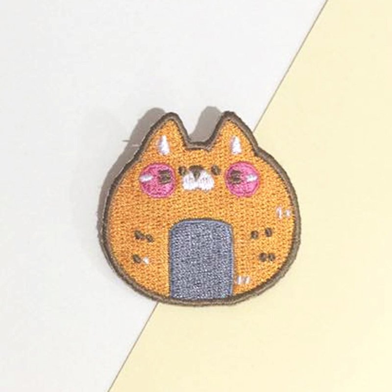 ドッグクリップスター/オリジナル刺繡ピン/せんべい猫 - ブローチ - 刺しゅう糸 
