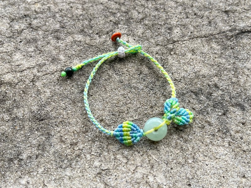 Angel's Tears Verdant Hue - Burmese Jade, Glutinous Variety, Light Green Jadeite Buckle, Fruit Shape, Woven Cord Bracelet - สร้อยข้อมือ - หยก สีเขียว