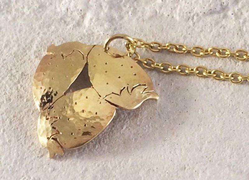 Strawberry Chan ☆ Brass Pendant - Necklaces - Other Metals Gold