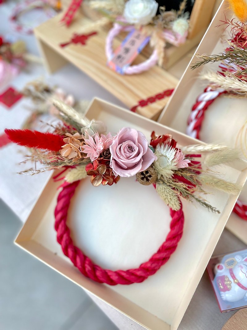 Japanese-style note and rope dark red circle 15cm New Year's note and rope New Year's wreath hanging decoration for customers - จัดดอกไม้/ต้นไม้ - พืช/ดอกไม้ สีแดง