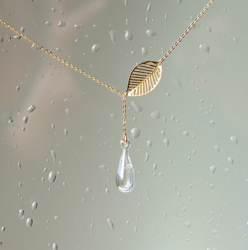 Dark fragrance floating exactly 16K gold diffuser essential oil bottle perfume diffuser necklace mosquito repellent necklace necklace - Necklaces - Glass 
