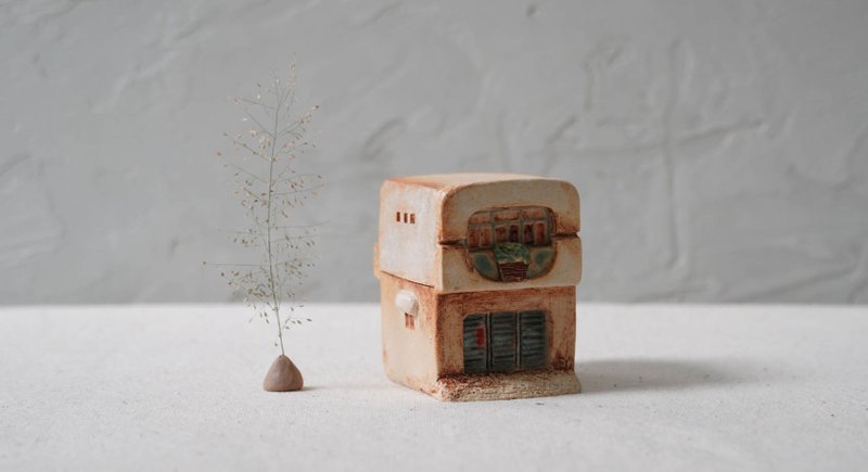 陶藝手作-小陶房-台灣味透天厝-小住家 - 擺飾/家飾品 - 陶 多色