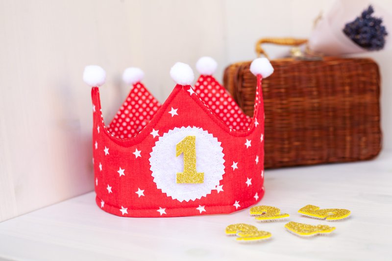 Baby Crown, Red Play Crown, Pretend Play Crown, Party Hat, 1st Birthday Crown - 嬰兒手鍊/飾品 - 棉．麻 紅色