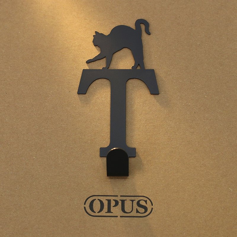 [OPUS Dongqi Metalworking] When the cat meets the letter T-hook (black)/hanger/shape hook/no trace - Hangers & Hooks - Other Metals Black