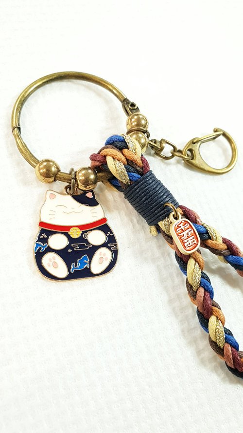 Paris。Le Bonheun Handmade Paris*Le Bonheun。幸福手作。招財喵喵。短款編織鑰匙圈