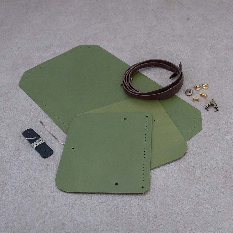 Leather Folding Side Backpack Online Teaching Including Material Pack - เครื่องหนัง - หนังแท้ หลากหลายสี