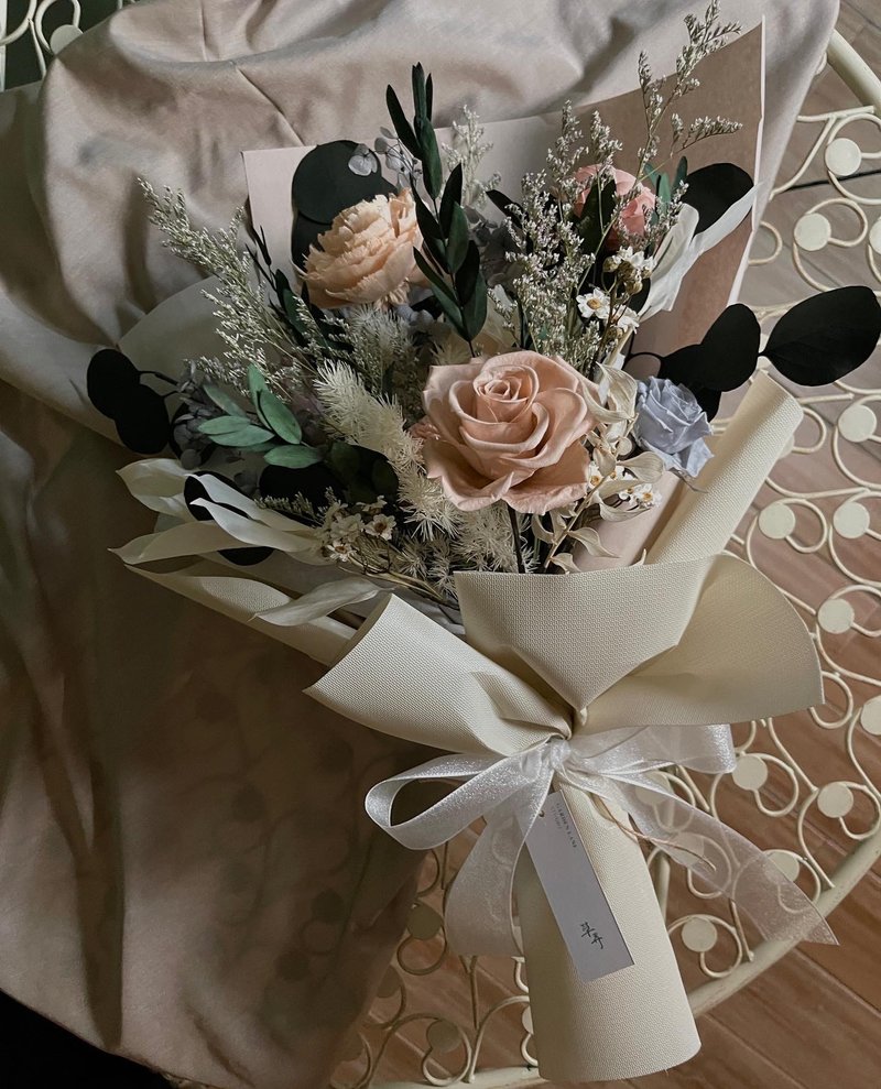 【艸踸Garden Lane Floral】French elegance/Valentine’s Day flower gift/Proposal bouquet - Dried Flowers & Bouquets - Plants & Flowers 