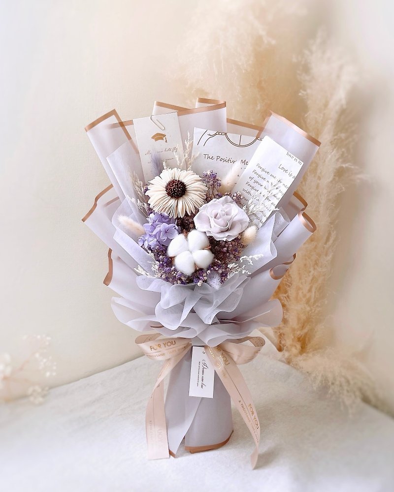 ひまわりの花束 - ラベンダーパープルl 赤ちゃんの息を乾燥させる白いウィンドウバッグ付き卒業ブーケ - ドライフラワー・ブーケ - 寄せ植え・花 パープル