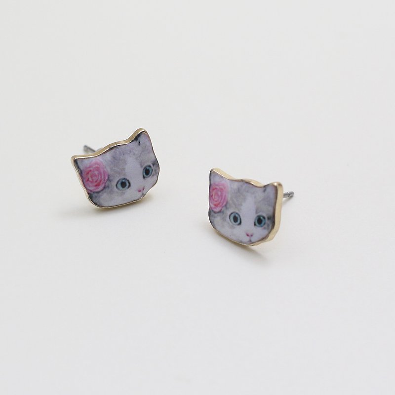 Gray Cat Stud Earrings | Minimalist Animal Jewelry - 耳環/耳夾 - 其他金屬 灰色