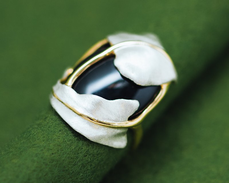 Classic Morning Glory Leaf Onyx ring - adjustable ring - gold and silver - General Rings - Silver Gold