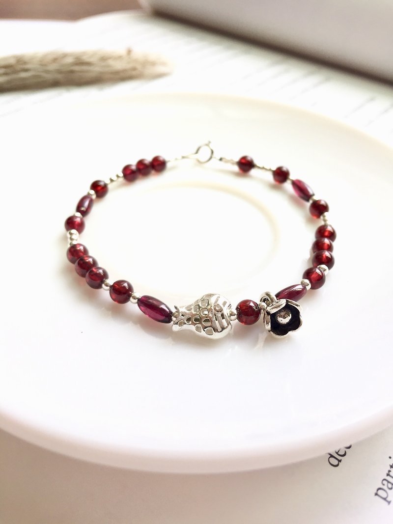 Ops Garnet gemstone handmade  silver bead bracelet - Bracelets - Gemstone Red