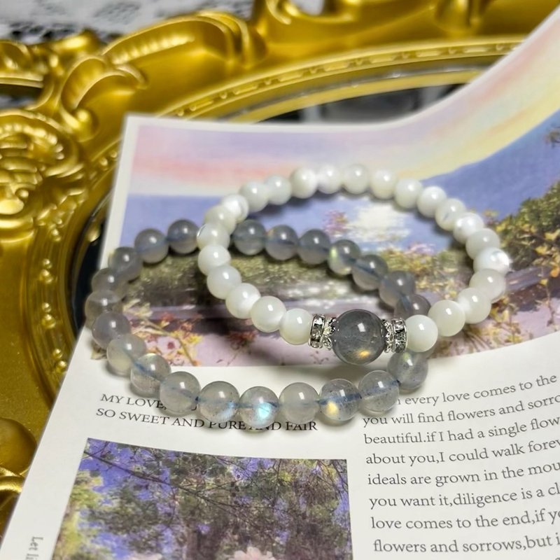 Pearl moon white mother-of-pearl gray moonlight labradorite crystal bracelet - สร้อยข้อมือ - คริสตัล สีเทา