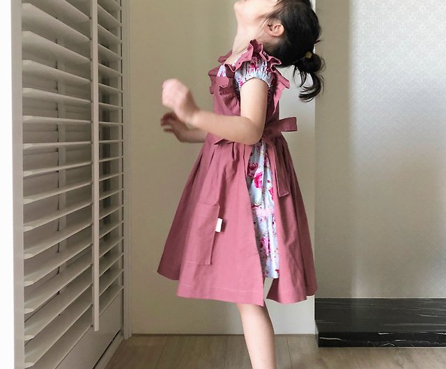 子供服 2色のかわいいフリルヨーロピアンスタイルのオーバーオールエプロン ショップ Coteacote スカート Pinkoi
