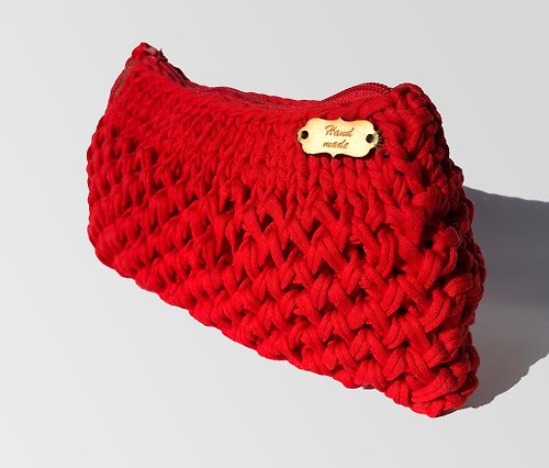 Crochet Pencil Case - Toiletry - Makeup Bag Tutorial | Brunaticality Crochet  - YouTube