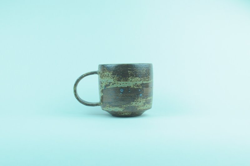 手作りコーヒーカップ - マグカップ - 陶器 カーキ