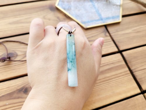 螺絲帽帽工作室 【親翠】天然翡翠 冰牛奶蘭花粹美飄花祥雲紋無事柱調整式繩鏈