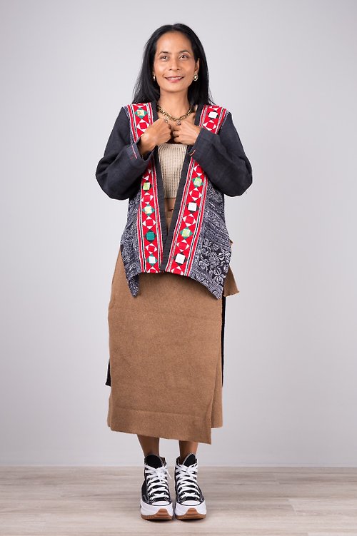 khaesri-handworks Hill tribe duster, Short Front Kaftan top, Vintage Hill tribe fabric design