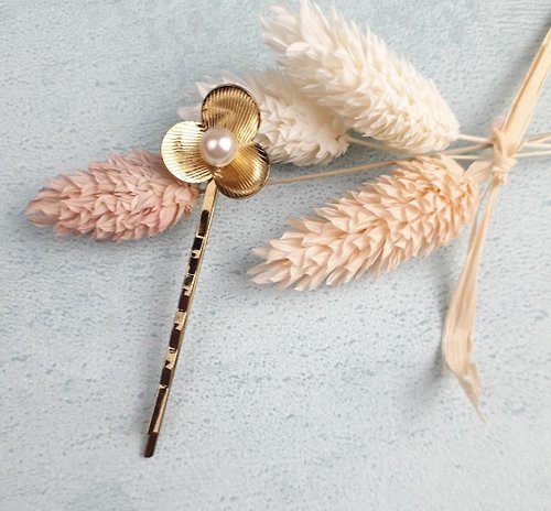 天堂鳥手工飾品 簡約三瓣花黃銅珍珠髮夾