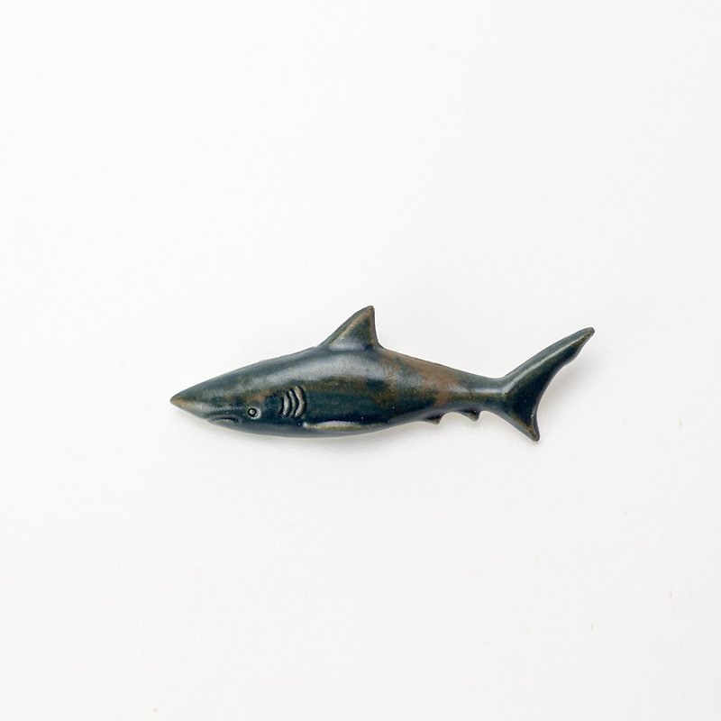 ceramics brooch shark antique blue - เข็มกลัด - ดินเผา สีเขียว