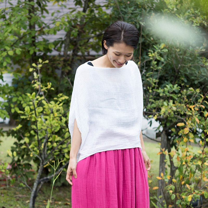 Natural style top beautiful Japanese color - เสื้อผู้หญิง - ผ้าฝ้าย/ผ้าลินิน ขาว