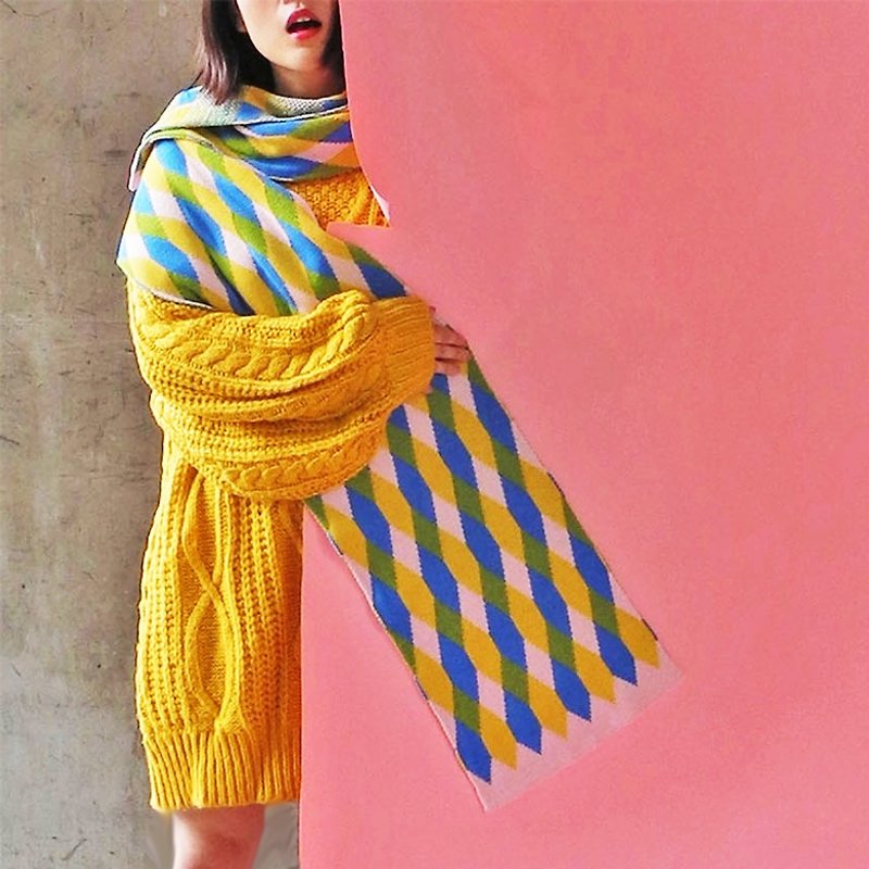 studio chiia Knit Scarf / Long Blanket - DIAMOND PE - Scarves - Polyester Pink